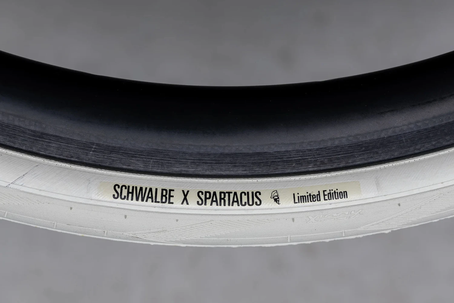 Schwalbe Pro One X Spartacus Evo Super Race 28-622 TLE Addix Race Pneus Pliants 5 Schwalbe Pro One X Spartacus Evo Super Race 28-622 TLE Addix Race Pneus Pliants – Image 3